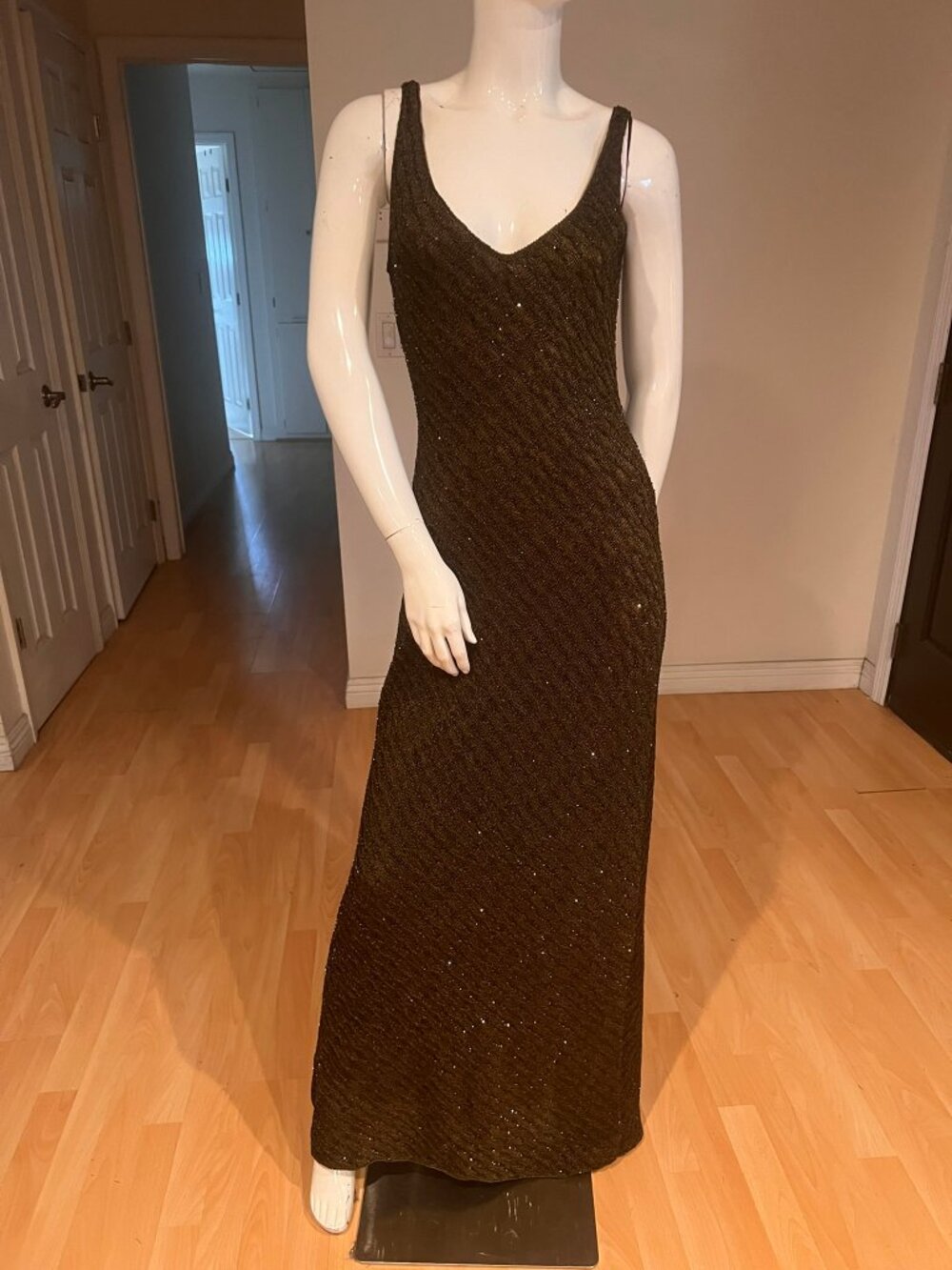 90'S VINTAGE CARMEN MARC VALVO COLLECTON DEEP V EMBELLISHED GOWN SZ L LARGE